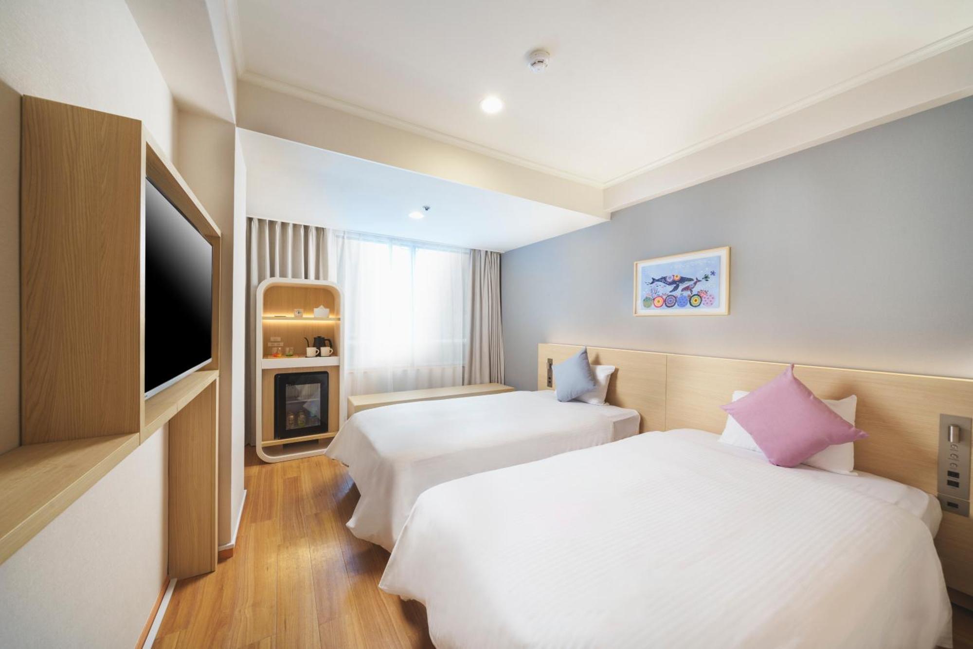 Orion Hotel Naha Exteriör bild